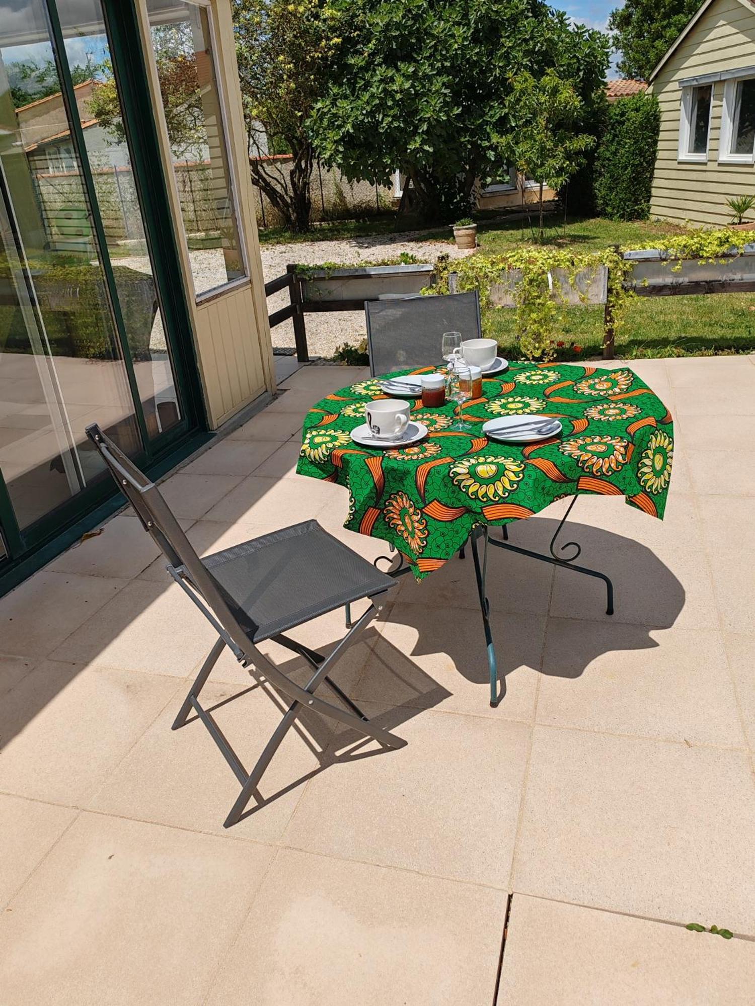 La Revetizon Bed and Breakfast Saint-Pierre-d'Amilly Buitenkant foto